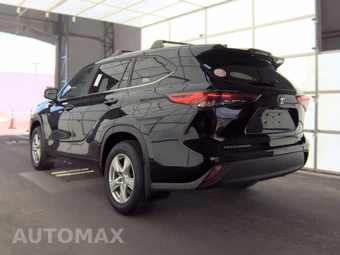 2023 Toyota Highlander LE – miniatura 6