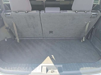 2023 Toyota Highlander LE - miniatura 11