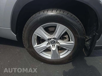 2023 Toyota Highlander LE - miniatura 23