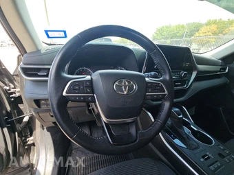 2023 Toyota Highlander LE - miniatura 22