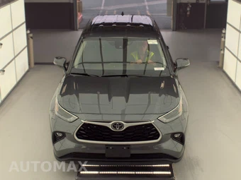 2023 Toyota Highlander LE – miniatura 2