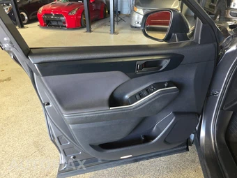 2023 Toyota Highlander LE – miniatura 9