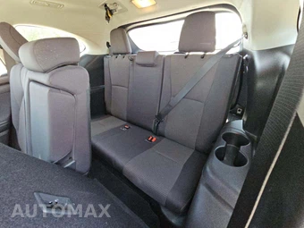 2023 Toyota Highlander LE – miniatura 11