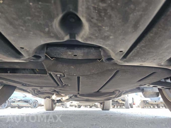 2023 Toyota Highlander LE – miniatura 18