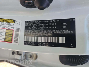 2023 Toyota Highlander LE – miniatura 2