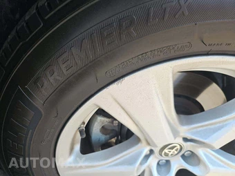 2023 Toyota Highlander LE – miniatura 21
