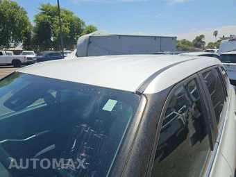 2023 Toyota Highlander LE – miniatura 9