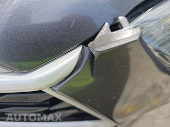 2023 Toyota Highlander LE – miniatura 23