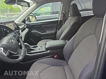 2023 Toyota Highlander LE - miniatura 13