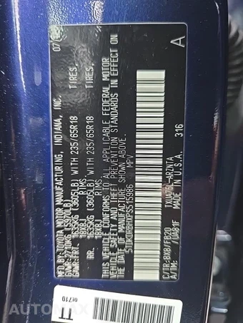 2023 Toyota Highlander LE - miniatura 17
