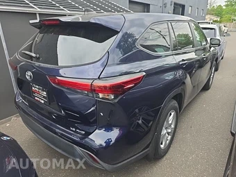 2023 Toyota Highlander LE - miniatura 4
