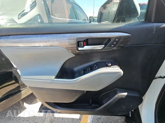 2023 Toyota Highlander Limited - miniatura 9