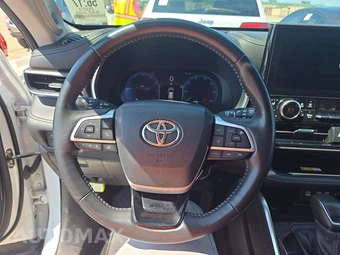 2023 Toyota Highlander Limited - miniatura 10