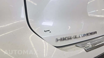 2023 Toyota Highlander Limited – miniatura 32