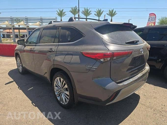 2023 Toyota Highlander Platinum - miniatura 2