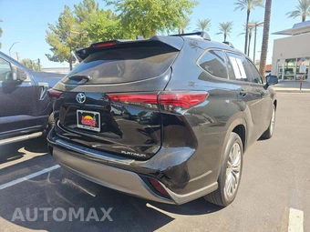 2023 Toyota Highlander Platinum - miniatura 3