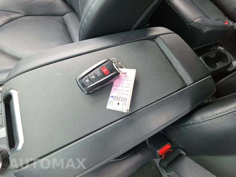 2023 Toyota Highlander Platinum - miniatura 8