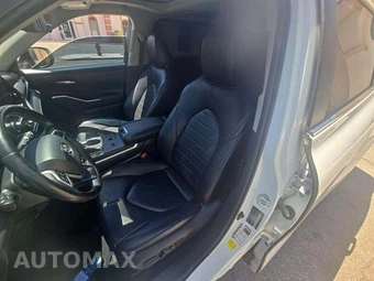 2023 Toyota Highlander XLE - miniatura 3