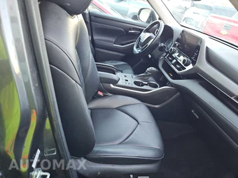 2023 Toyota Highlander XLE - miniatura 8