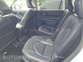 2023 Toyota Highlander XLE - miniatura 13