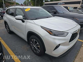 2023 Toyota Highlander XLE - miniatura 4