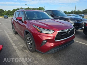2023 Toyota Highlander XLE – miniatura 3