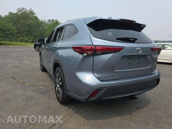 2023 Toyota Highlander XLE - miniatura 2