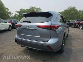 2023 Toyota Highlander XLE - miniatura 3