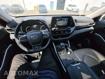 2023 Toyota Highlander XLE - miniatura 10
