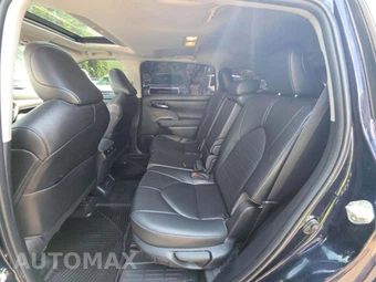 2023 Toyota Highlander XLE - miniatura 10