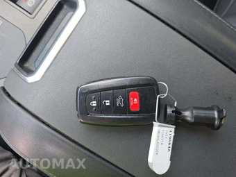 2023 Toyota Highlander XLE - miniatura 5