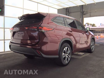 2023 Toyota Highlander XLE – miniatura 4