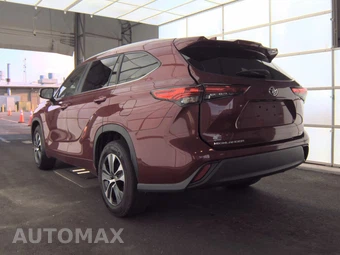 2023 Toyota Highlander XLE – miniatura 6