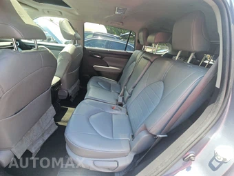 2023 Toyota Highlander XLE – miniatura 13