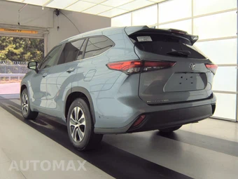 2023 Toyota Highlander XLE – miniatura 6