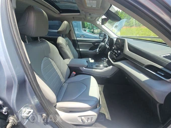 2023 Toyota Highlander XLE – miniatura 8
