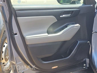 2023 Toyota Highlander XLE – miniatura 9