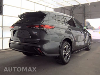 2023 Toyota Highlander XLE - miniatura 4