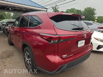 2023 Toyota Highlander XLE - miniatura 6