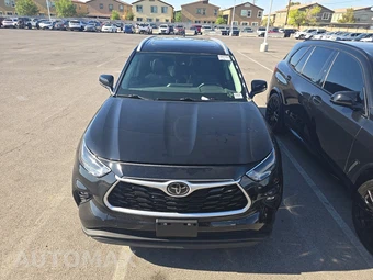 2023 Toyota Highlander XLE - miniatura 2