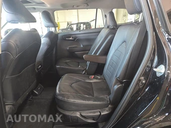 2023 Toyota Highlander XLE - miniatura 13