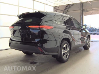 2023 Toyota Highlander XLE - miniatura 4