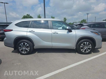 2023 Toyota Highlander XLE - miniatura 4