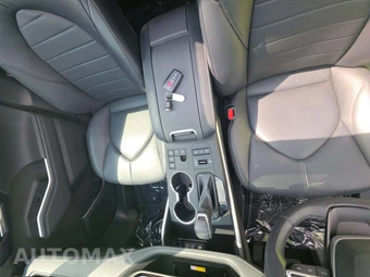 2023 Toyota Highlander XLE - miniatura 8