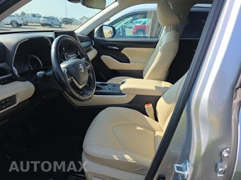 2023 Toyota Highlander XLE - miniatura 7
