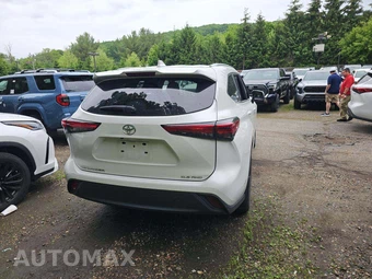 2023 Toyota Highlander XLE - miniatura 3