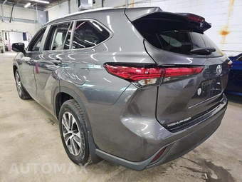 2023 Toyota Highlander XLE - miniatura 2