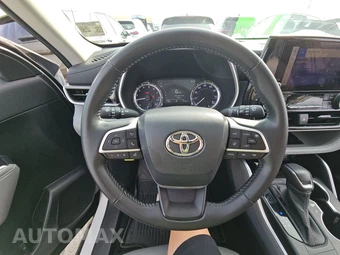 2023 Toyota Highlander XLE - miniatura 10
