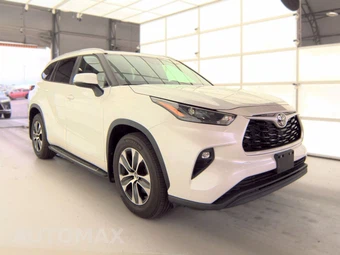 2023 Toyota Highlander XLE - miniatura 3