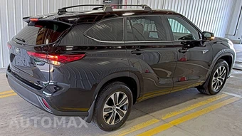 2023 Toyota Highlander XLE - miniatura 4